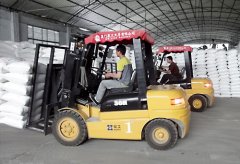 3噸叉車物流倉(cāng)庫(kù)作業(yè)